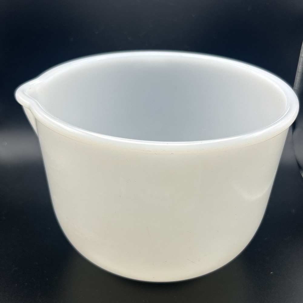 Vintage Glasbake For Sunbeam 20CJ Pour Spout Mixing Bowl Milk Glass for Mixer